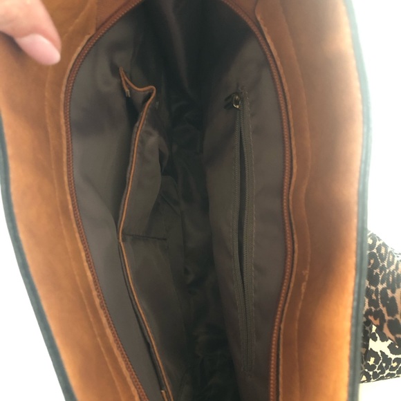 Leather HoBo Crossbody pocketbook/bag - Picture 3 of 5